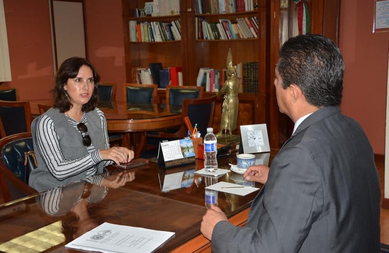 Buscaremos Nodo de Educación a Distancia de la UMSNH en Lagunillas: Macarena Chávez. Rector analiza propuesta