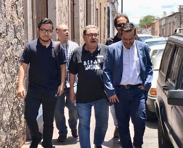 Se reúnen Paco Ignacio Taibo II y el Secretario Académico de la UMSNH