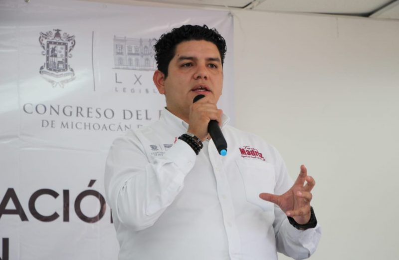 Toño Madriz llama al diálogo y a la unidad de los trabajadores de la educación en Michoacán