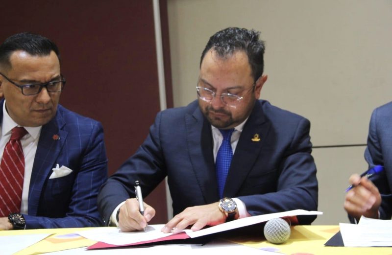 Estamos comprometidos con el desarrollo de las nuevas generaciones: Juan Ignacio Oros