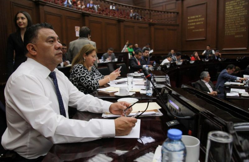 Desarrollará Fermín Bernabé foro para la reconstrucción social de Michoacán